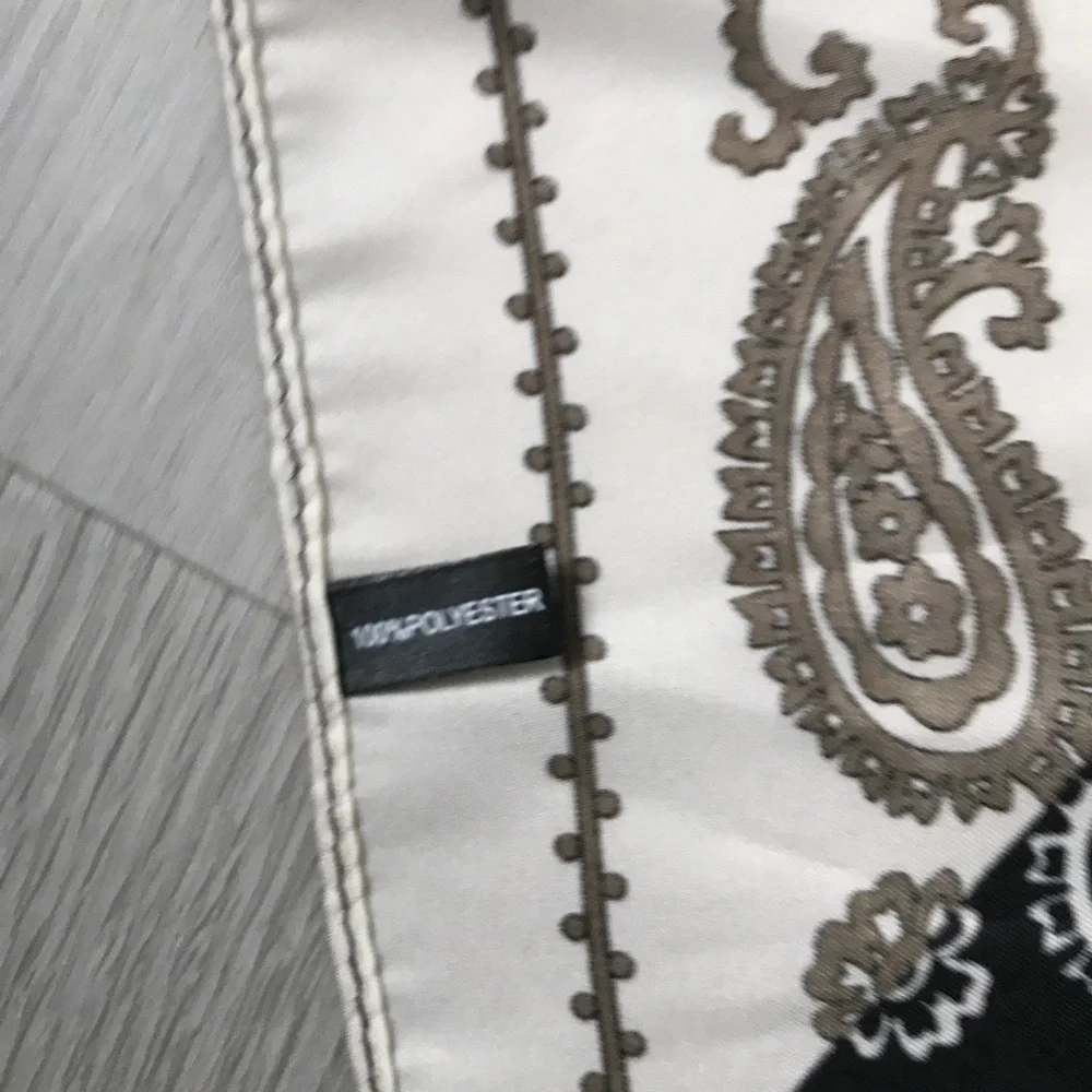 SATIN BLACK WHITE BANDNA SQUARE SCARF